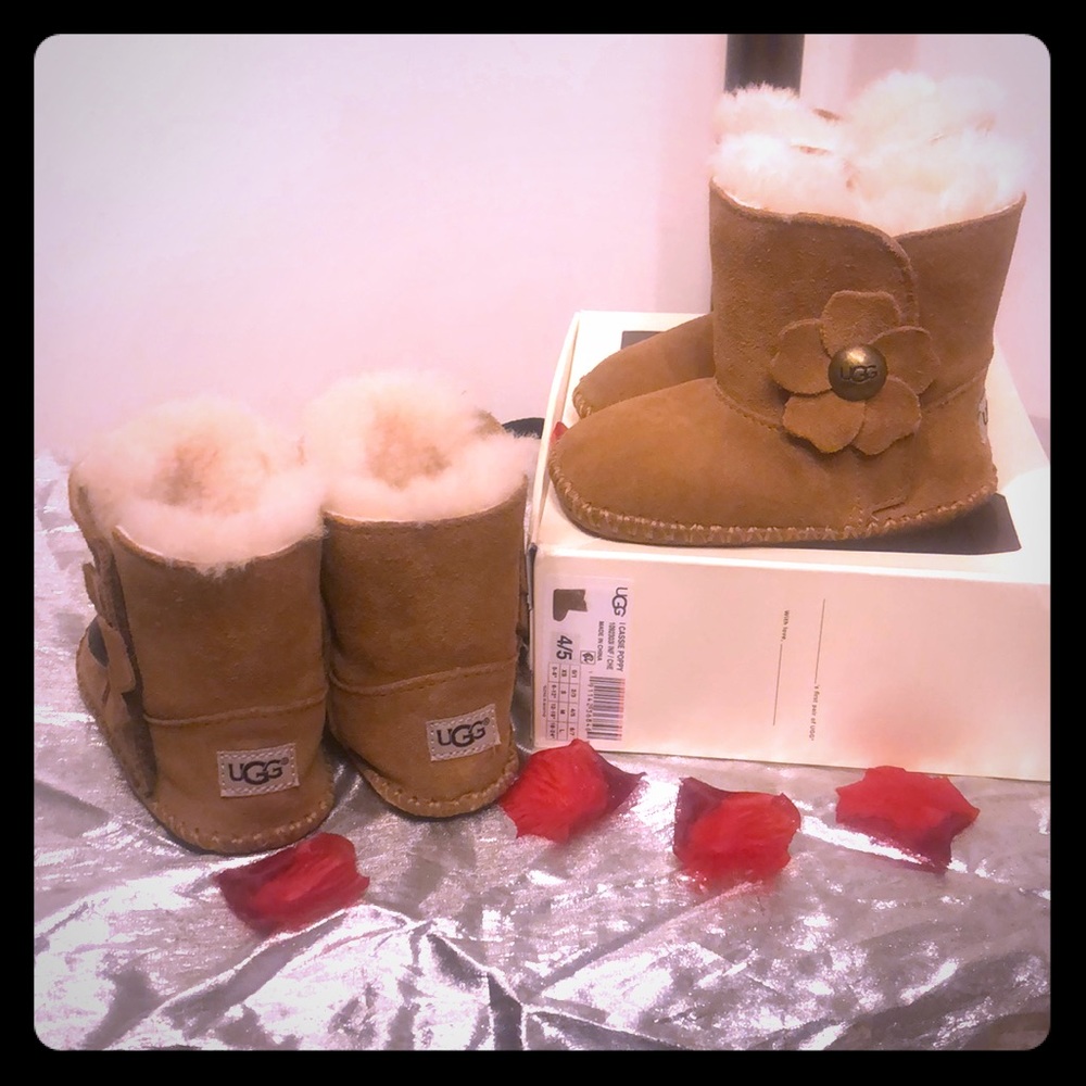 I Cassie poppy baby Ugg boots